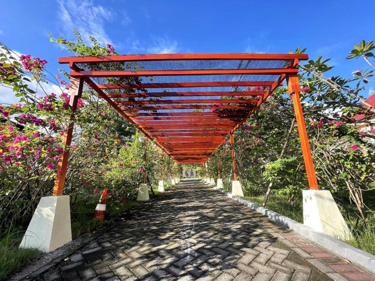 Ndc Resort & Spa Manado Exterior foto
